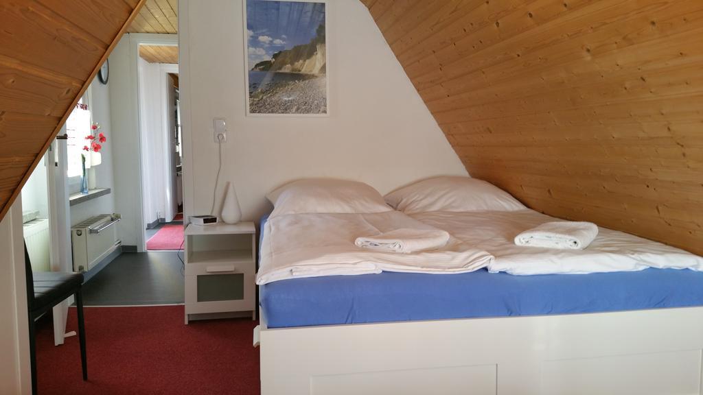 Ferienwohnungen Am Kleinen See Bergen Auf Rugen Extérieur photo