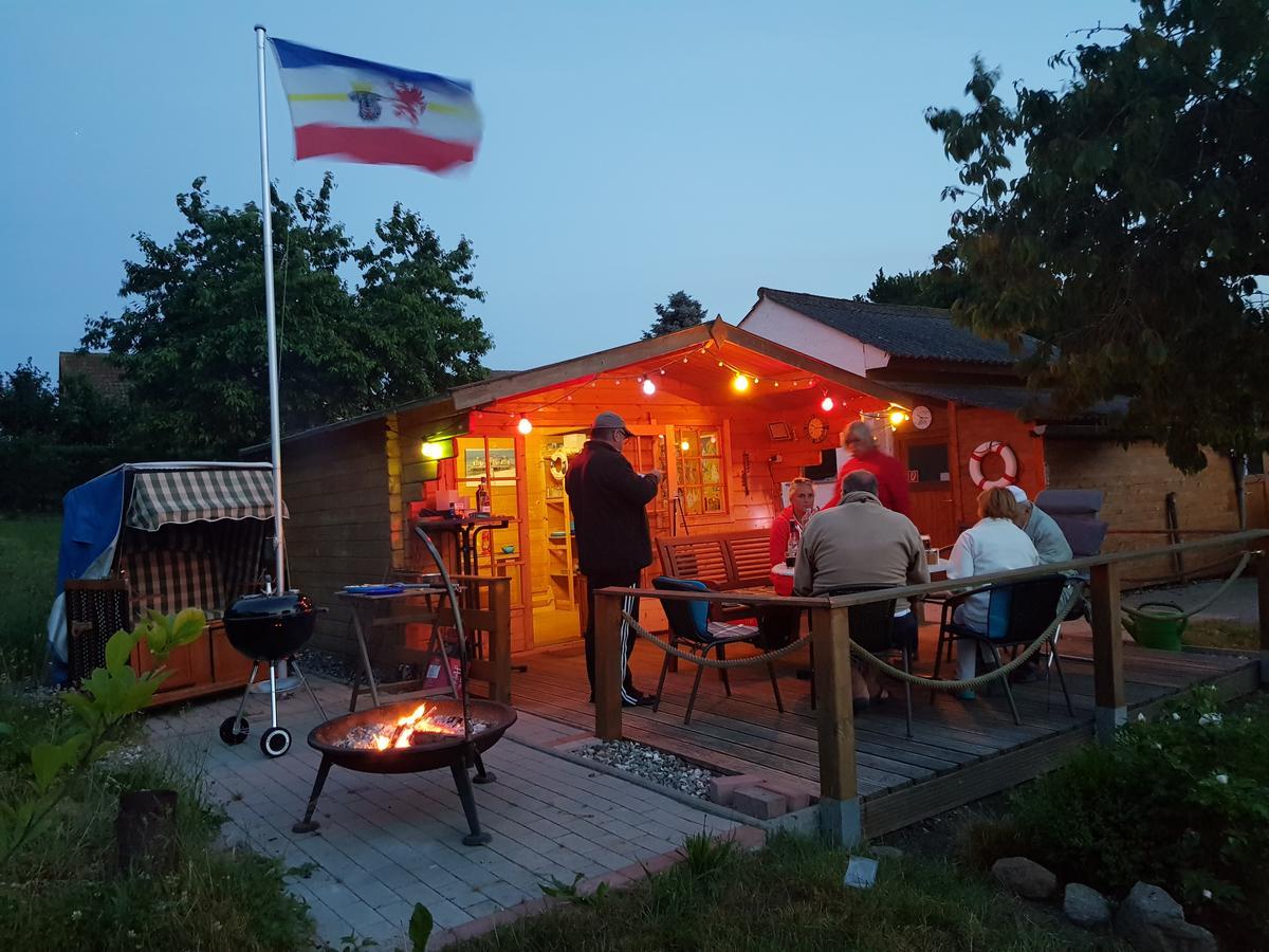 Ferienwohnungen Am Kleinen See Bergen Auf Rugen Extérieur photo